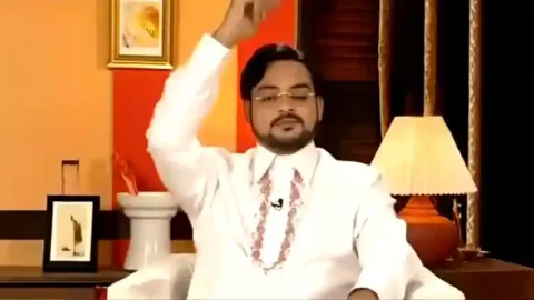 Chalo Bhai Dekho Ab Mai Kya Karta Hun – Aamir Liaquat Meme Download Original 720p Clip