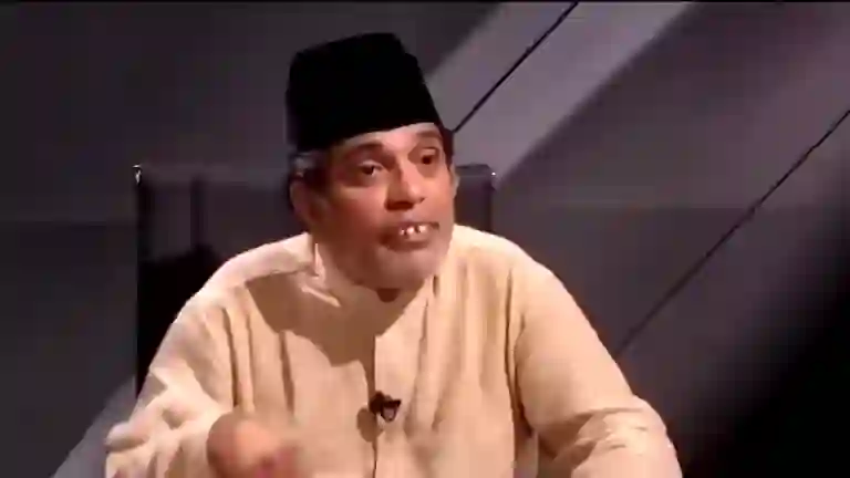 Middle-aged man shouting Abbey Saale with ARY DIGITAL watermark visible in the frame