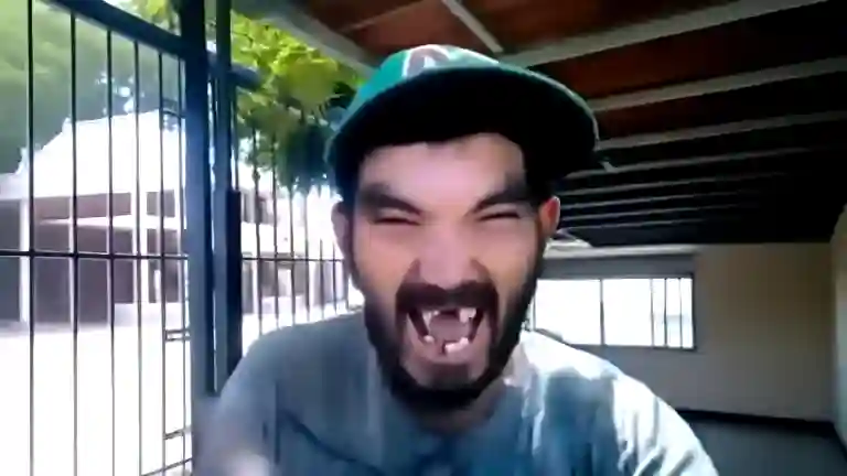 Crazy Funny Laughing Meme Shrill Rural Chuckle