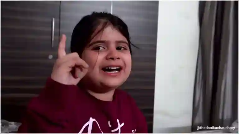 Danika Chaudhary smiling while saying Mujhe Pata Tha Aap Mazak Karoge in her viral video
