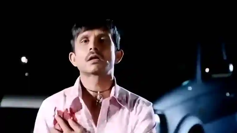 KRK looking intensely at the camera while saying Magar kyun in Deshdrohi scene